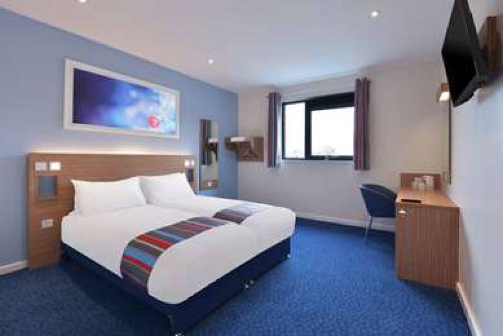 TRAVELODGE SUNBURY M3 4