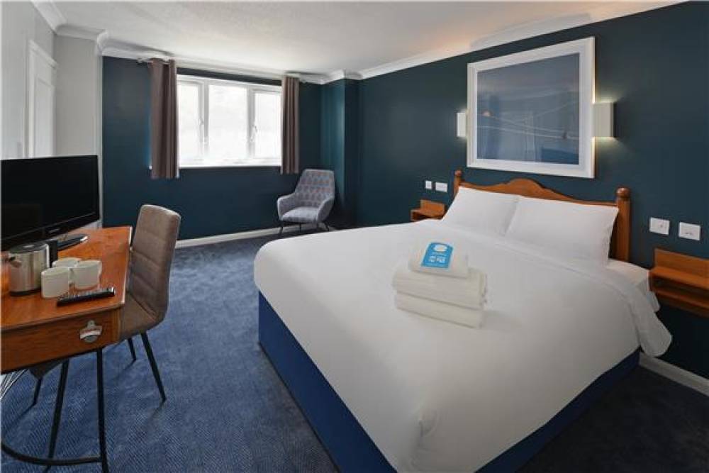 TRAVELODGE WALTON-ON-THAMES 5