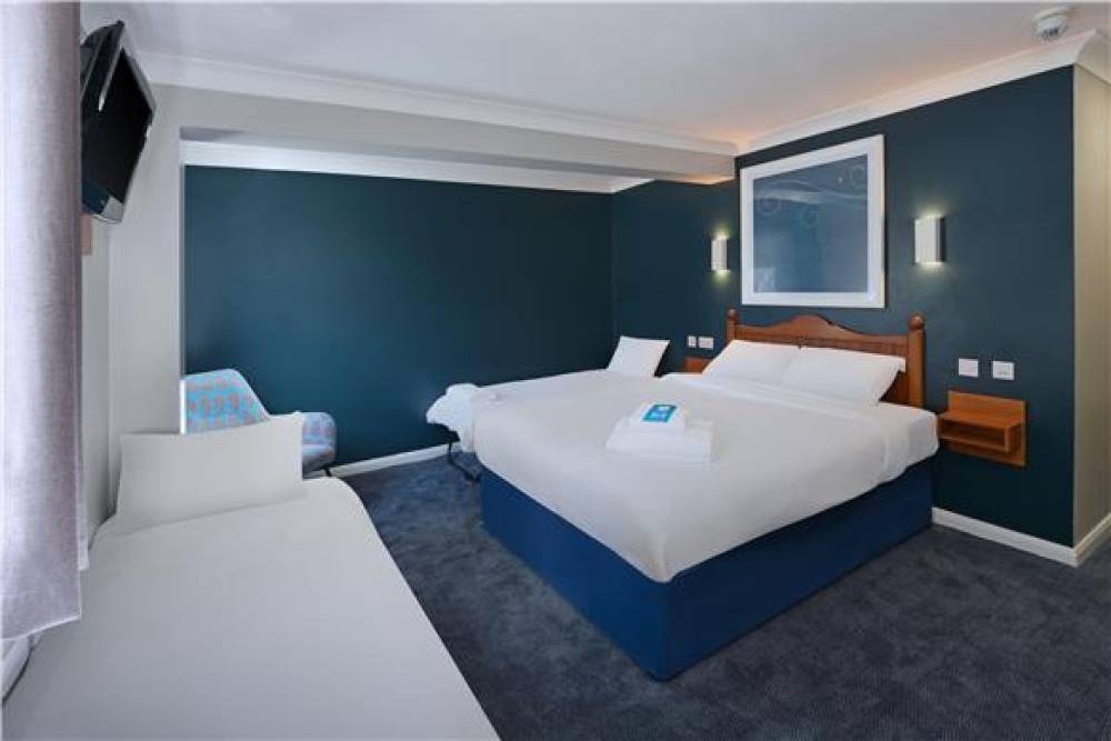 TRAVELODGE WALTON-ON-THAMES 8