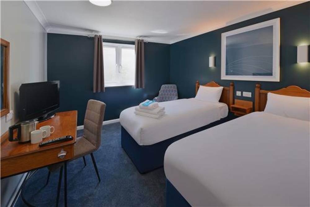 TRAVELODGE WALTON-ON-THAMES 9