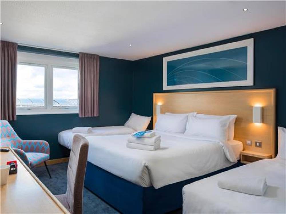 TRAVELODGE WINDSOR CENTRAL 9