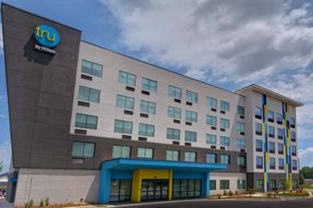 TRU BY HILTON FORT MILL 1
