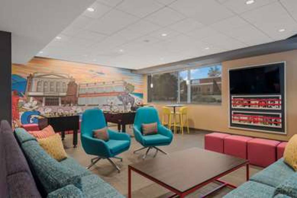 TRU BY HILTON GREENSBORO 2