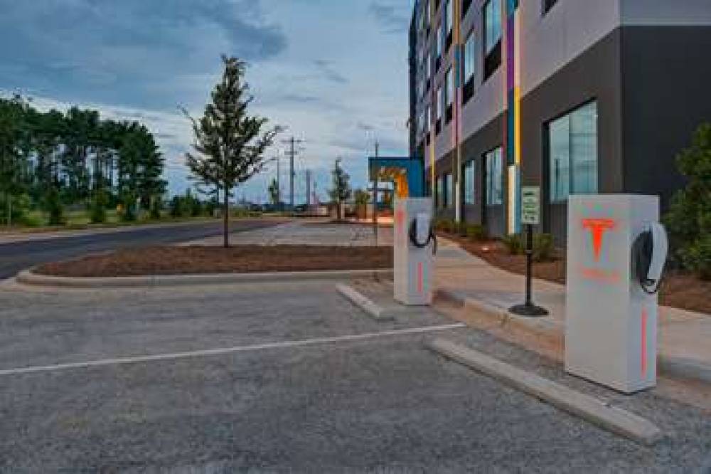 TRU BY HILTON MOORESVILLE 3