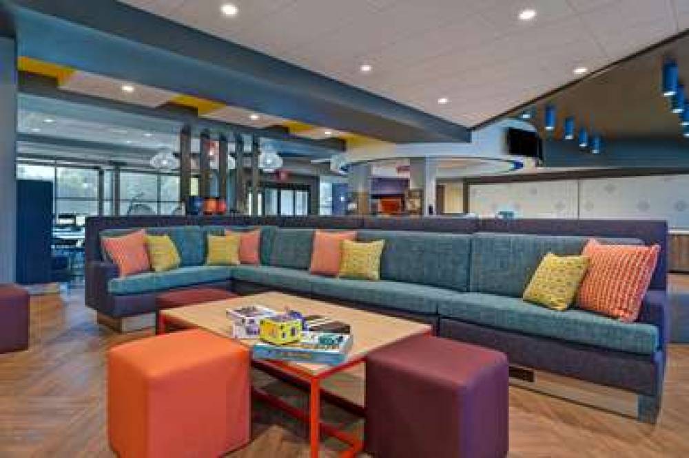 TRU BY HILTON MOORESVILLE 7