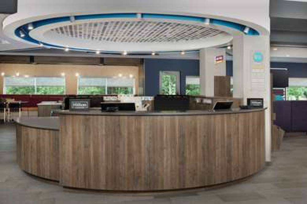 TRU CHARLOTTE AIRPORT 3