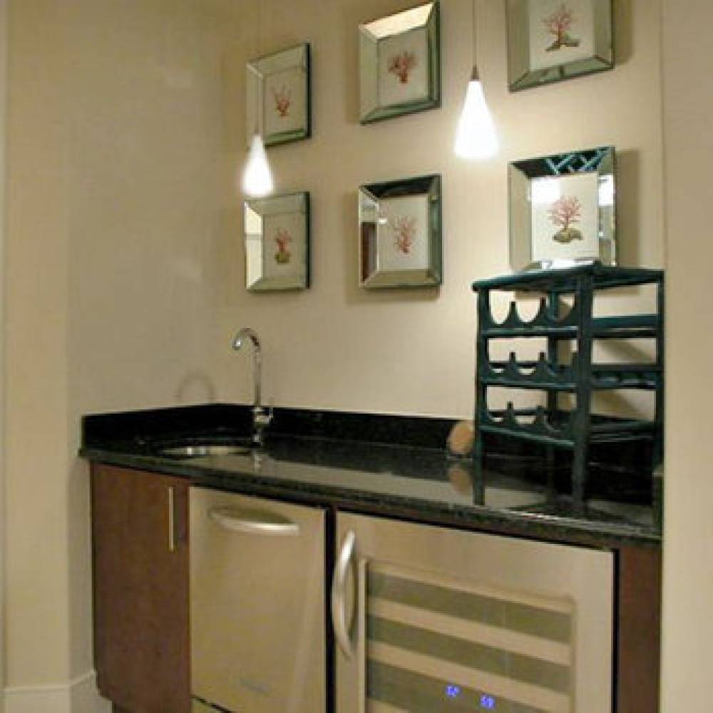 TURQUOISE PLACE 5