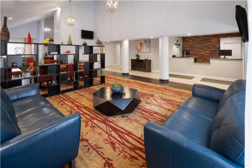 TYSONS CORNER SUITES, A BAYMONT BY 1