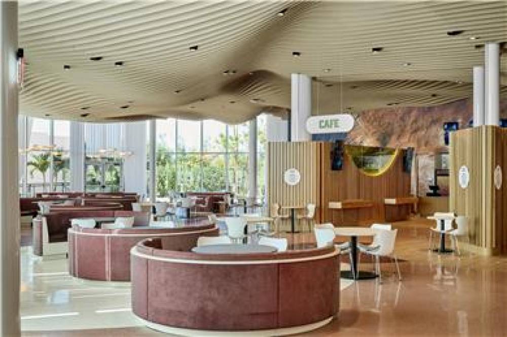 Universal Terra Luna Resort 4