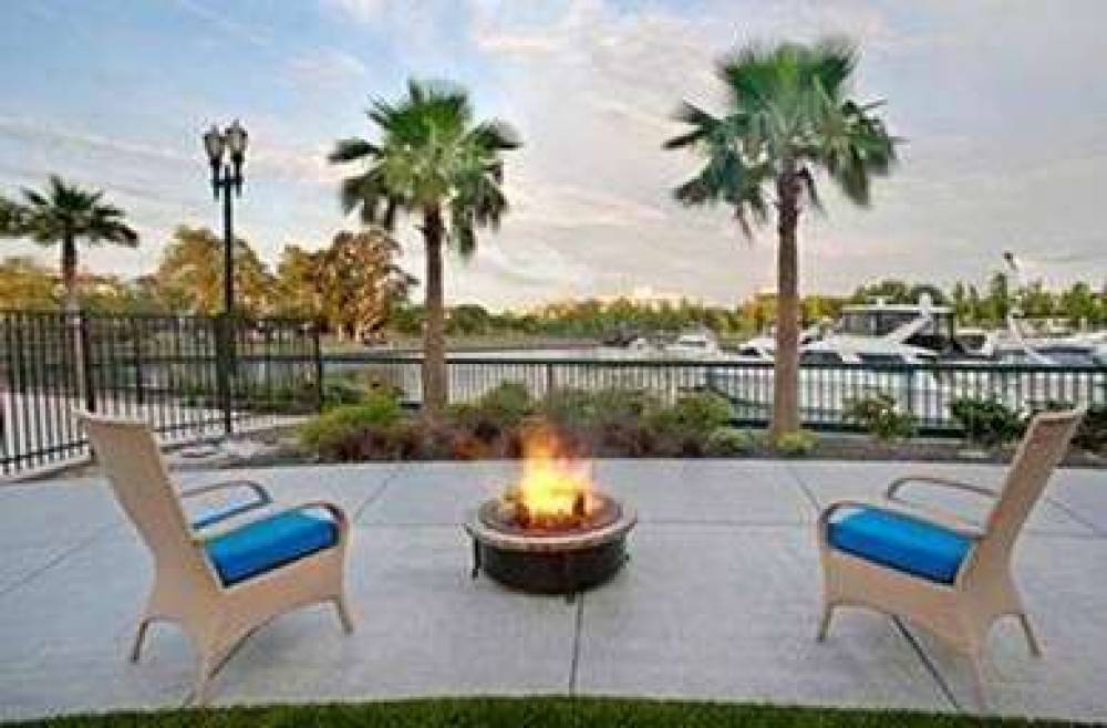 UNIVERSITY PLAZA WATERFRONT HOTEL 1
