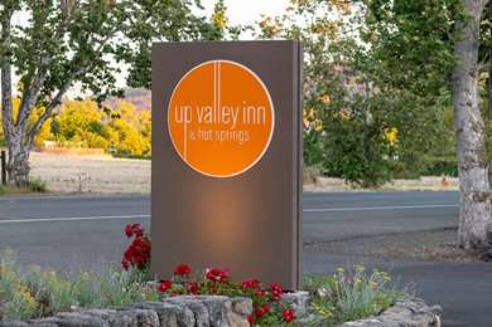 Upvalley Inn And Hot Springs Ascend