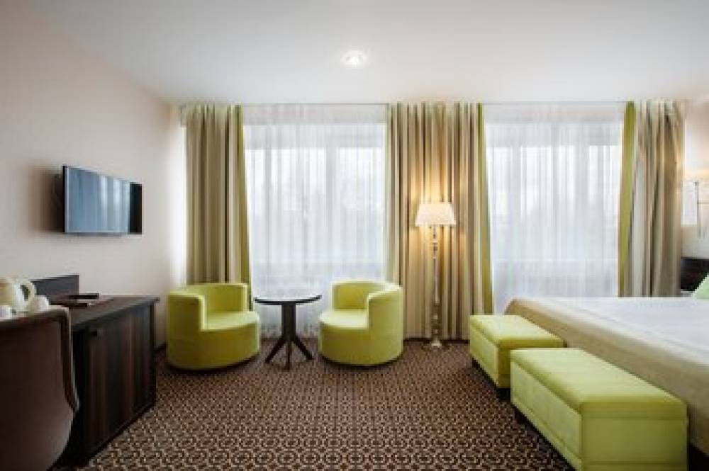 URAL HOTEL SLAVYANKA 6