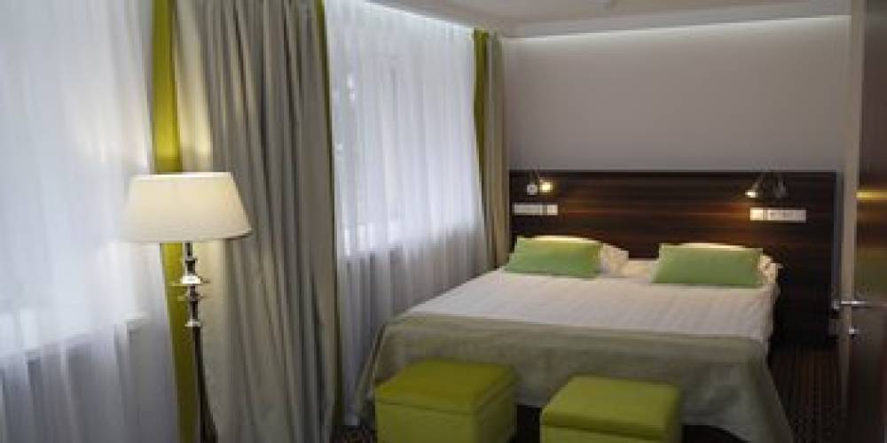 URAL HOTEL SLAVYANKA 4