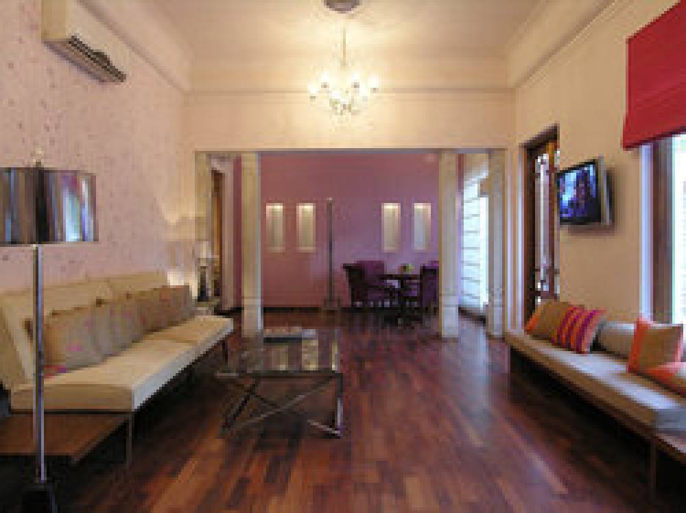 Usha Kiran Palace 8