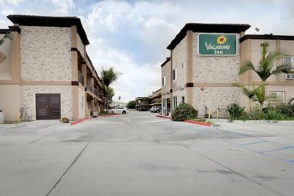 Vagabond Inn - Hacienda Height 1