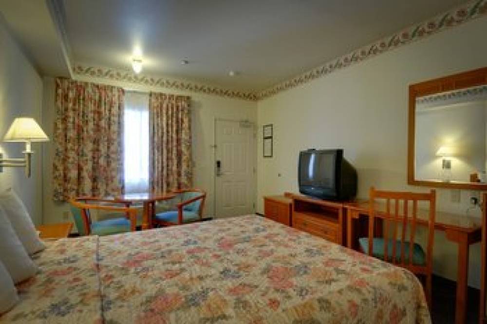 Vagabond Inn - Hacienda Height 3