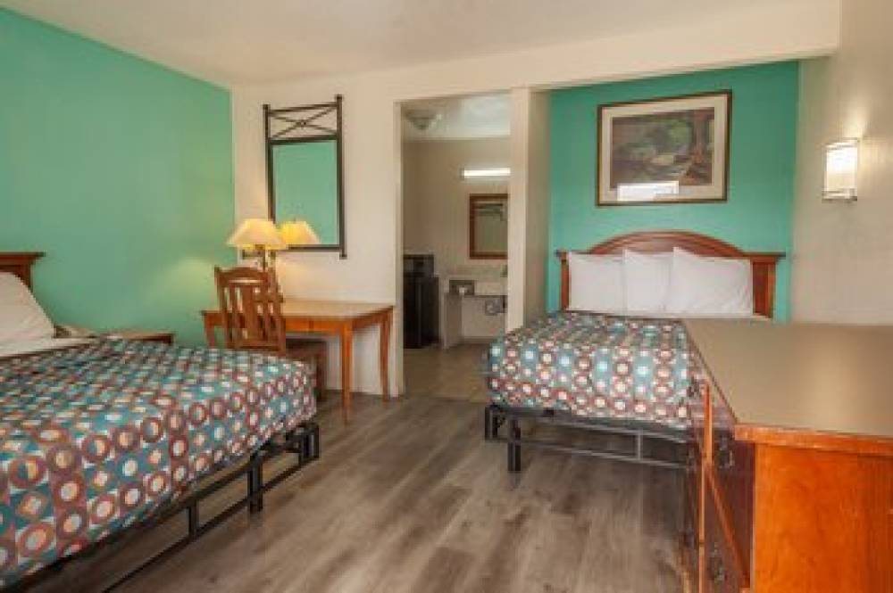 Vagabond Inn - Hemet 4