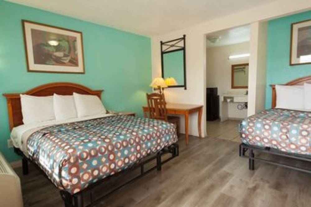 Vagabond Inn - Hemet 3