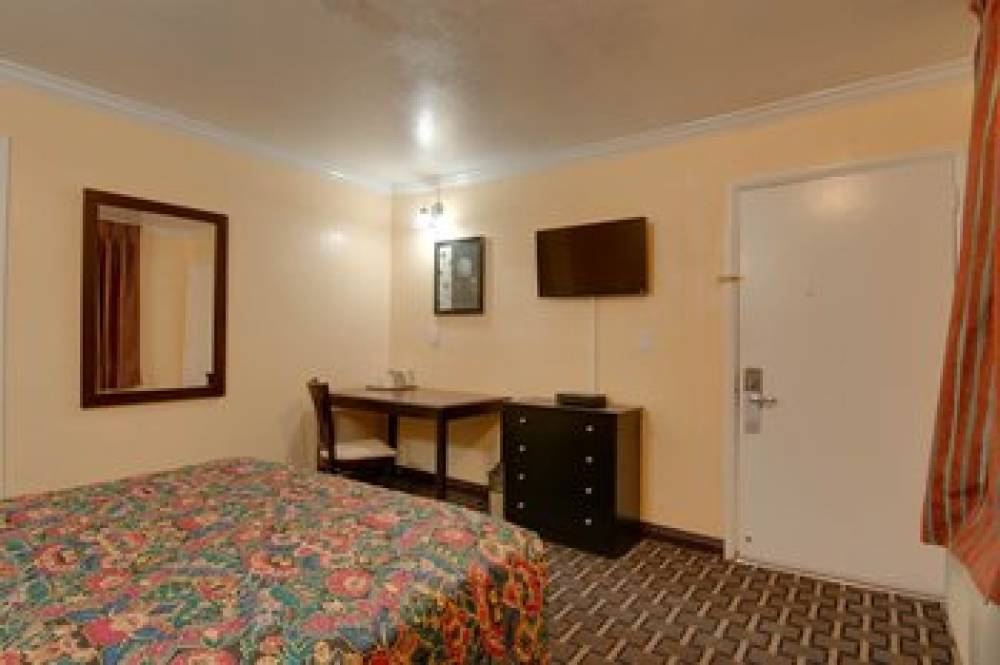 Vagabond Inn - San Pedro 9