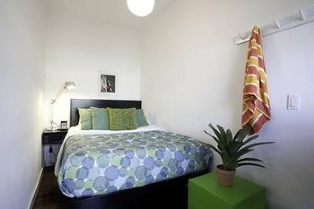 VENICE BREEZE SUITES 2