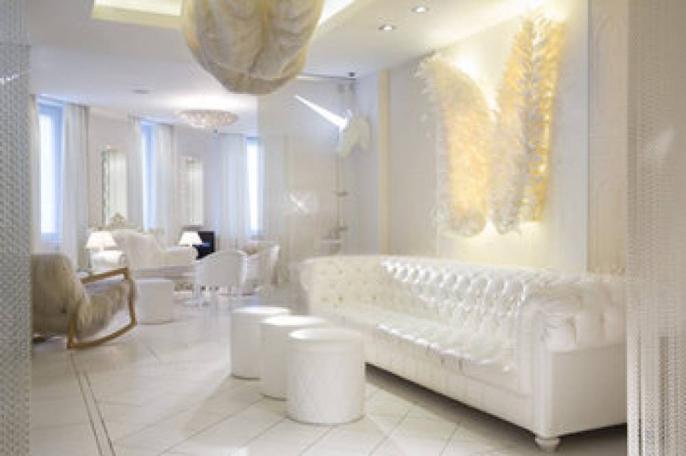 VICE VERSA HOTEL 9
