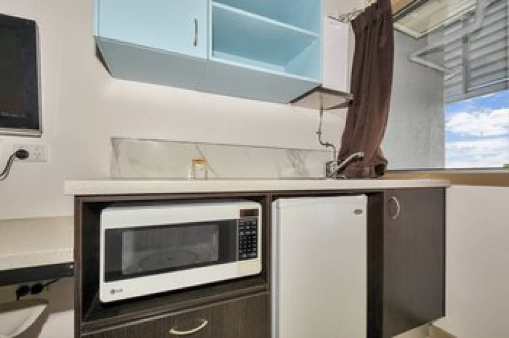 VITINA STUDIO MOTEL 6