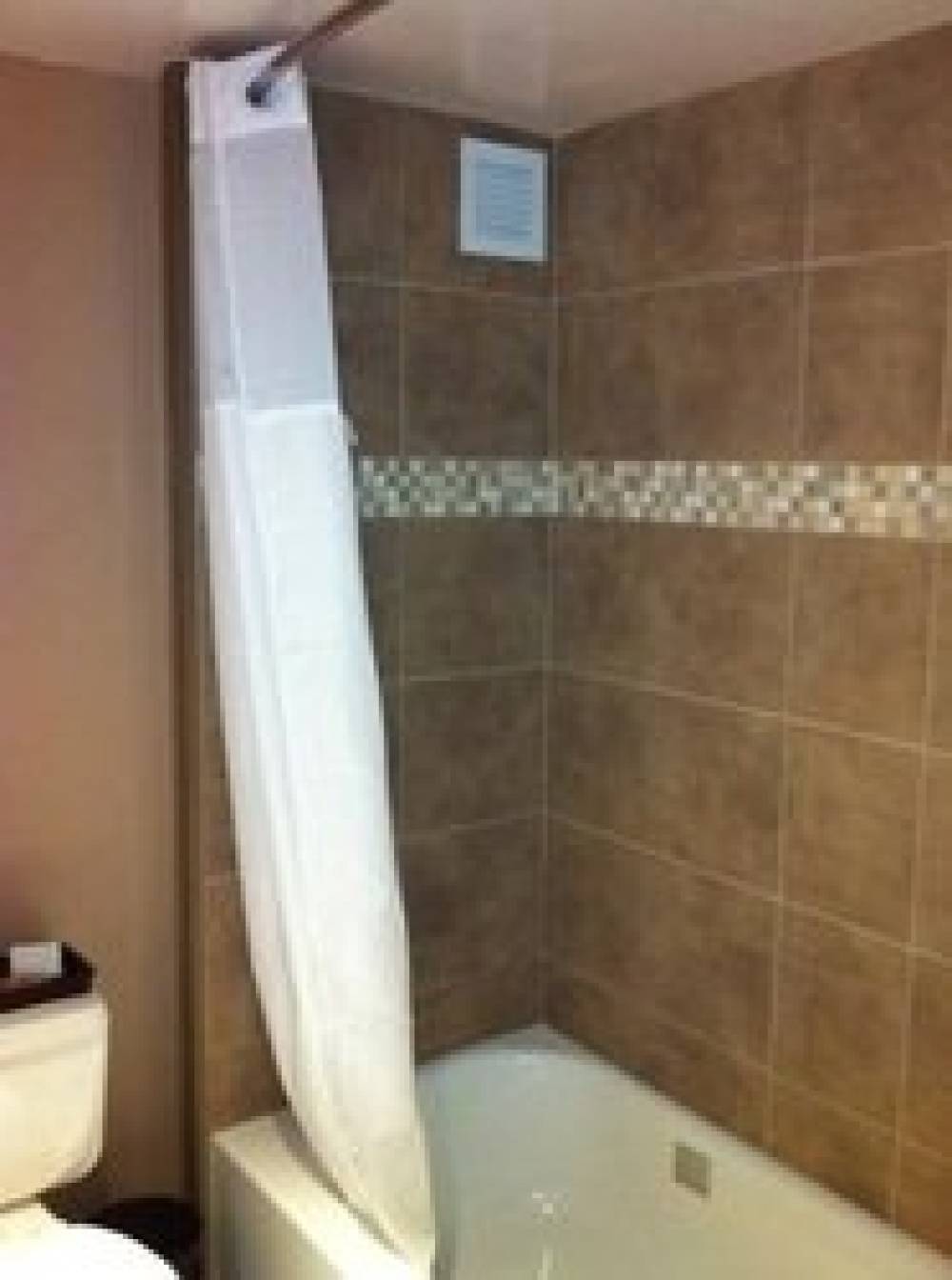 VIVE HOTEL WAIKIKI 4
