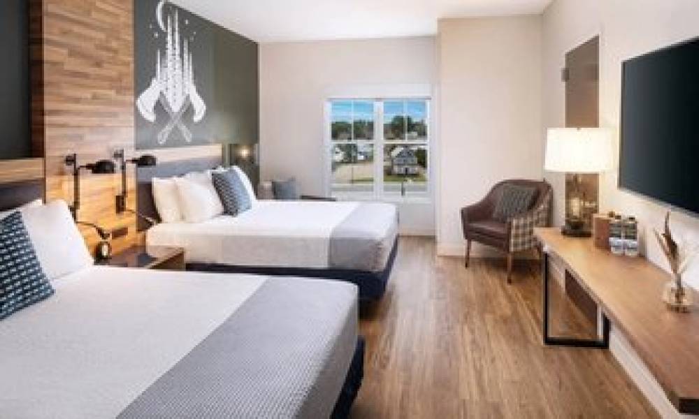 VOCO SARANAC LAKE BY IHG 2
