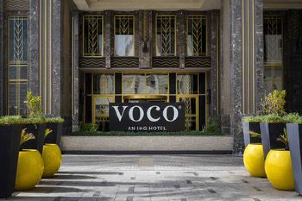 VOCO WEST BAY SUITES 1