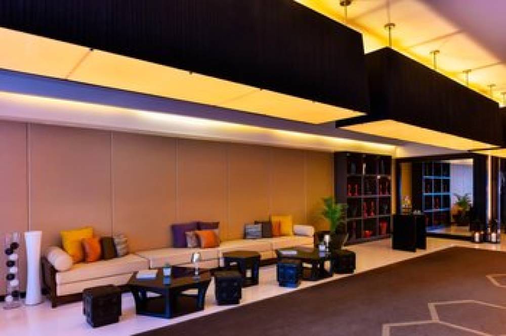 W Doha 9