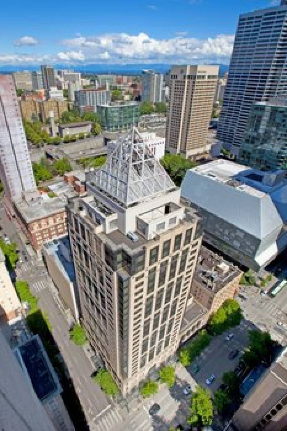 W Seattle 10