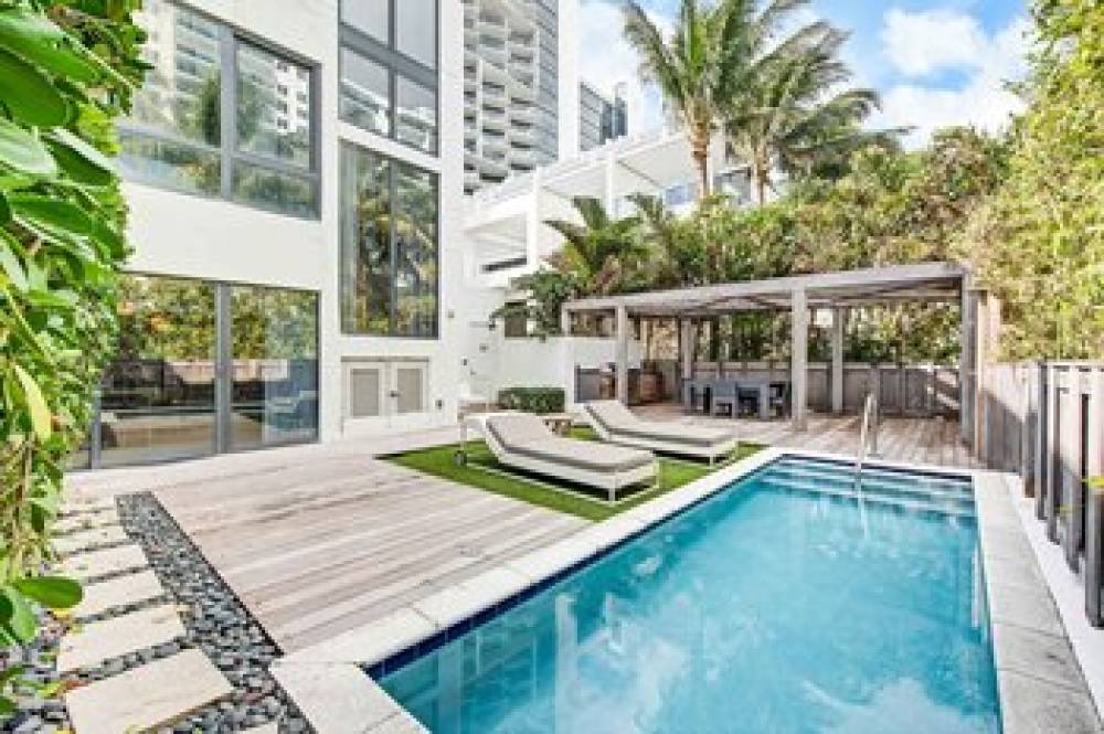 W South Beach 2