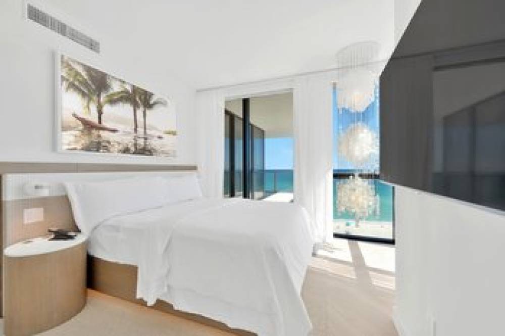 W South Beach 8