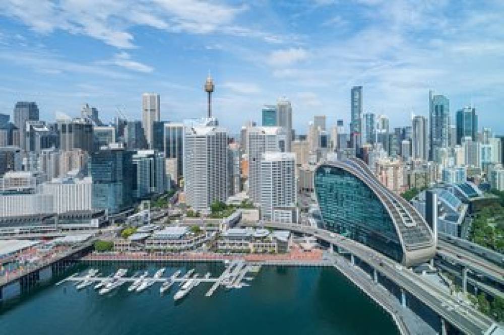 W Sydney 2