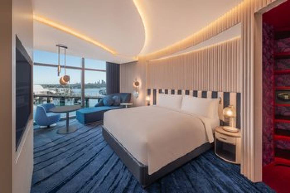 W Sydney 9