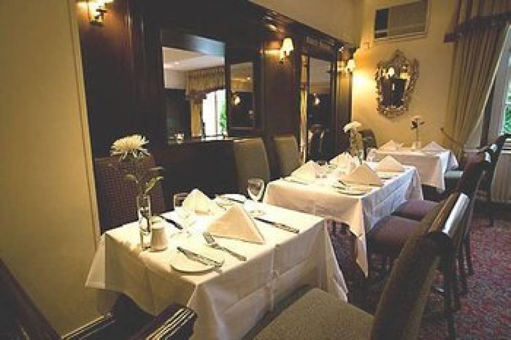 Warren Lodge Hotel 7