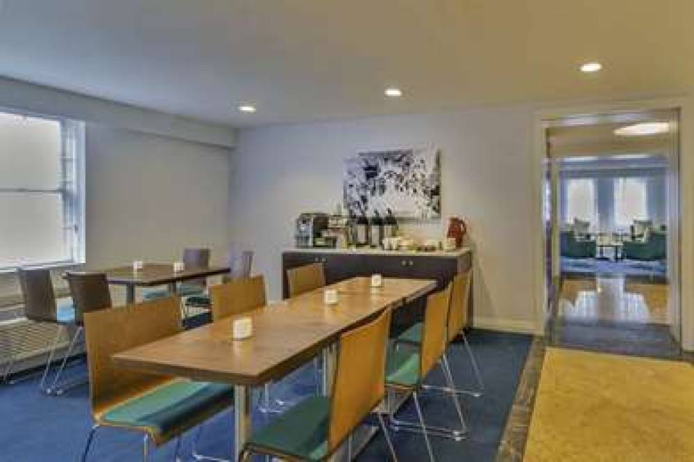 Warwick Hotel Rittenhouse Square 8