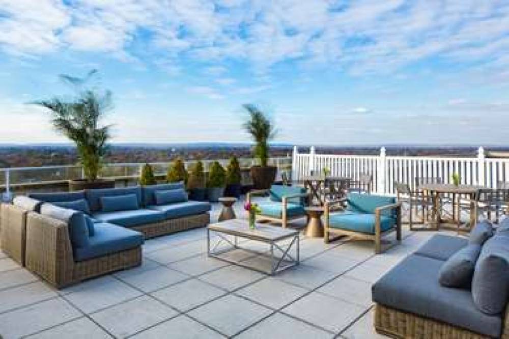WATT HOTEL RAHWAY, TAPESTRY HILTON 4
