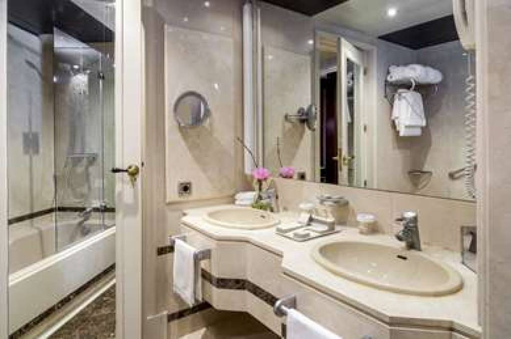WELLINGTON HOTEL AND SPA 9