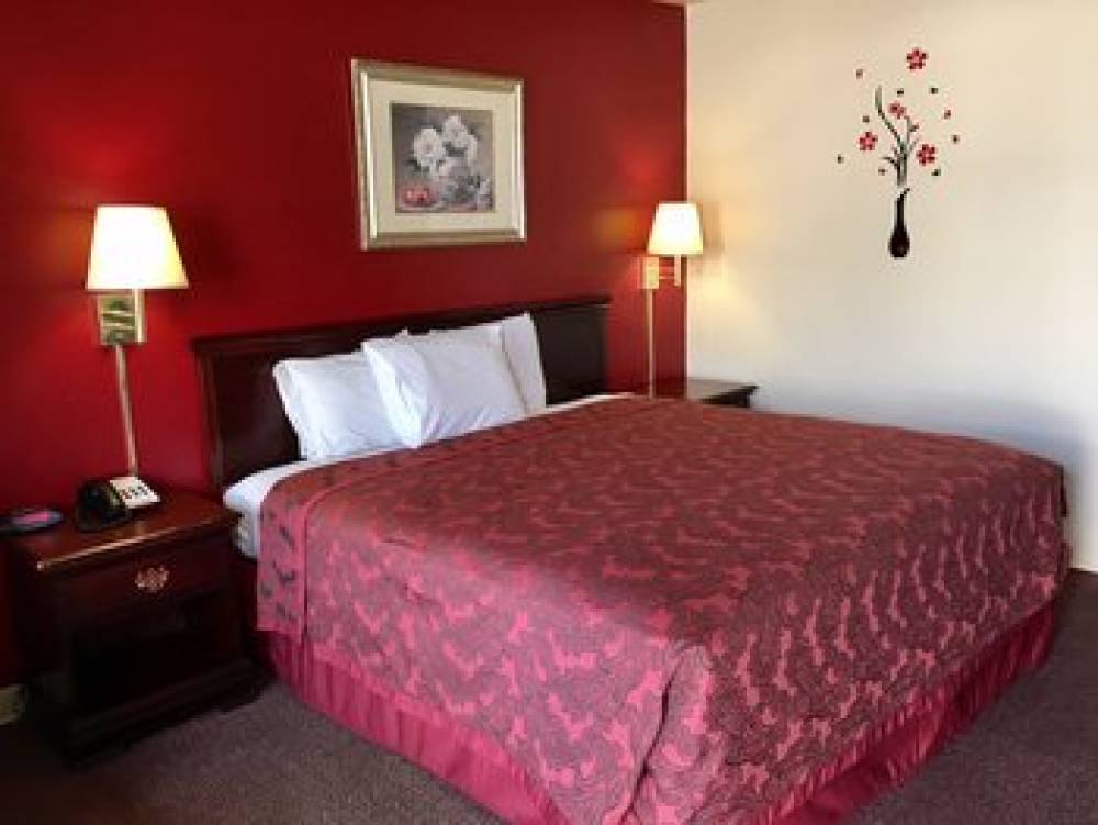 WESTERN PLAZA INN 4