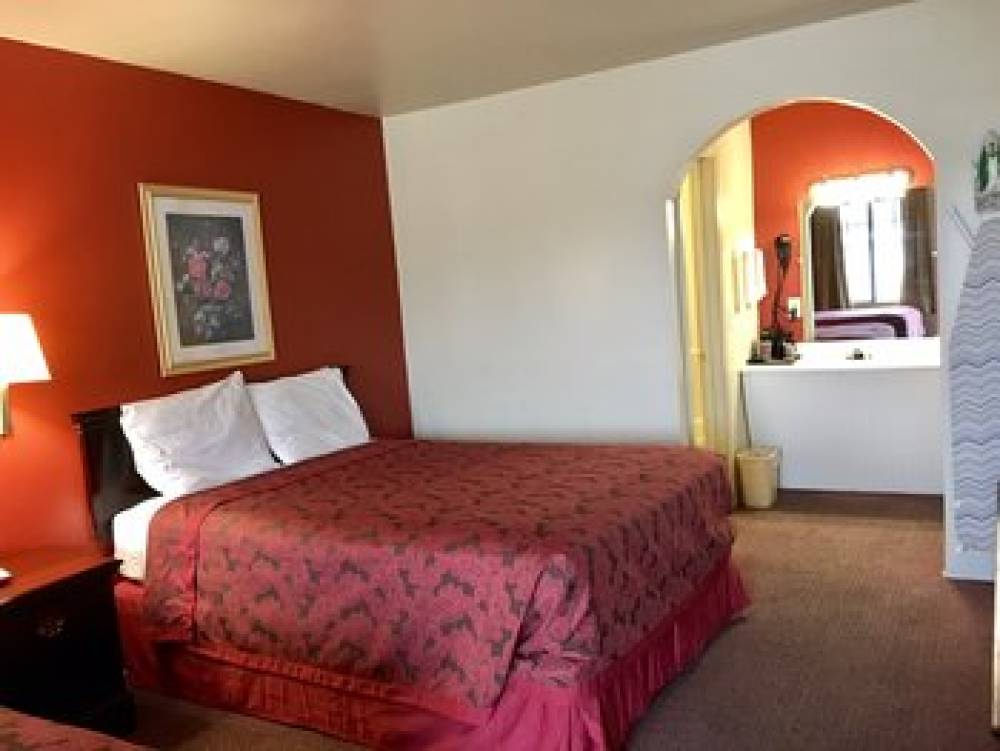 WESTERN PLAZA INN 3