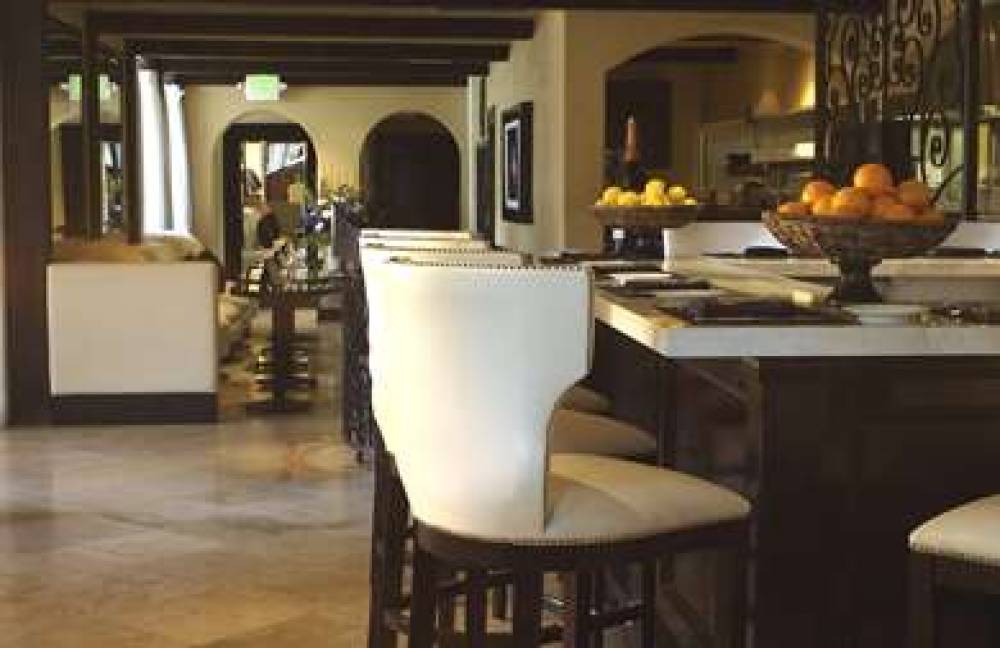 Westlake Village Inn 8