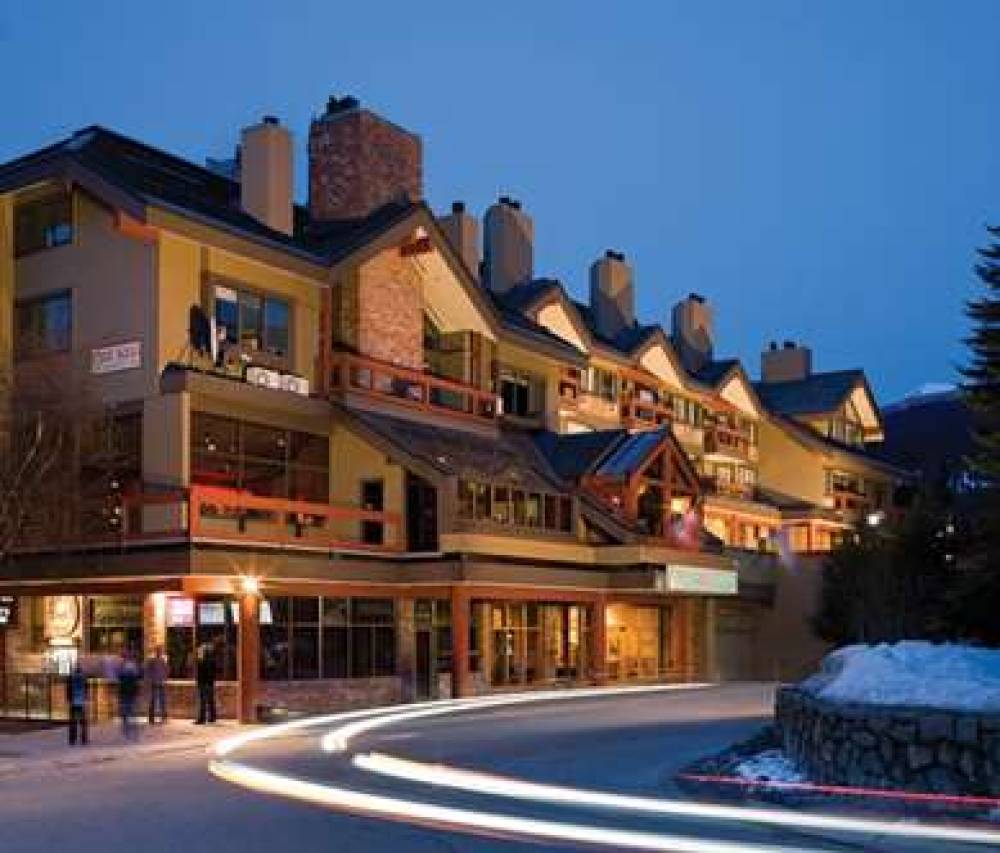 Whistler Village Inn And Suites 9