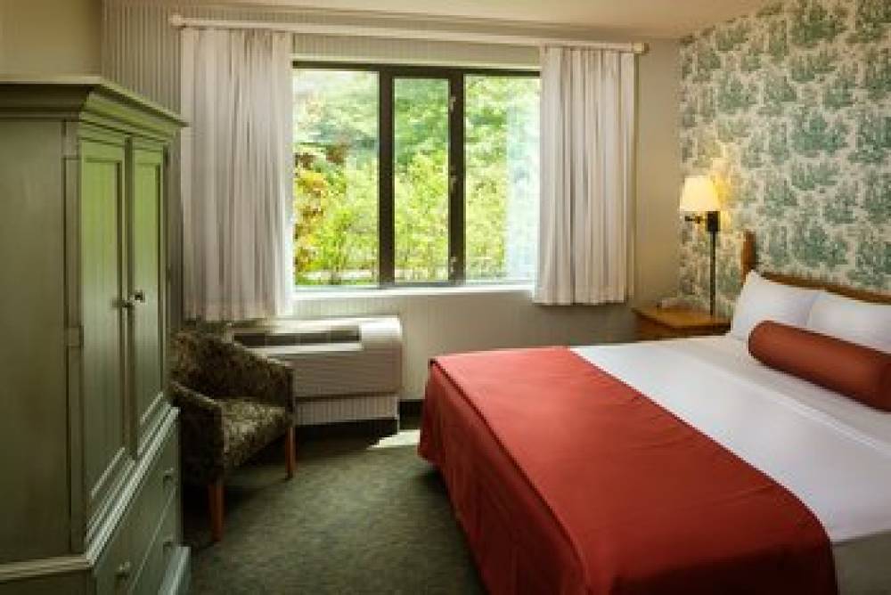 Williamsburg Woodlands Hotel And Suites 3