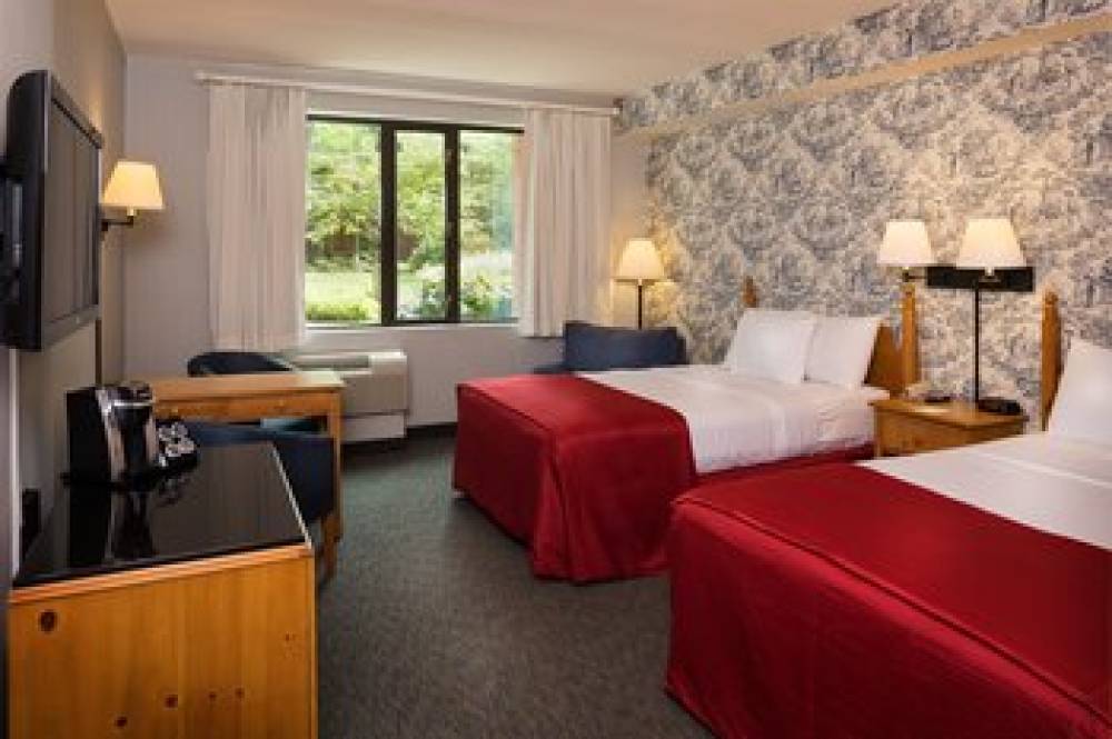 Williamsburg Woodlands Hotel And Suites 2