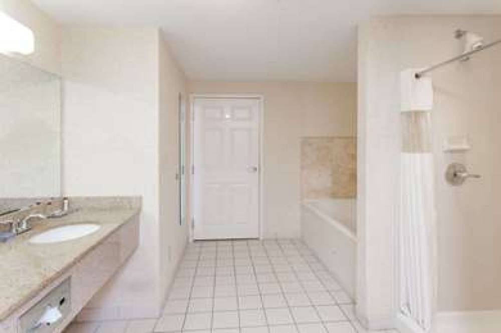 Wingate By Wyndham Atlanta/Six Flags Austell 10