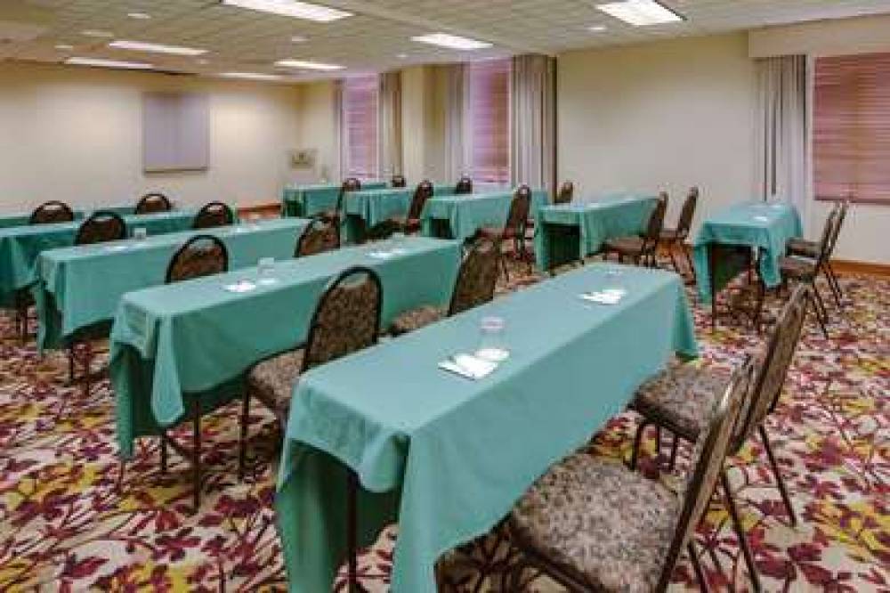 Wingate By Wyndham Chantilly / Dulles Airport 5