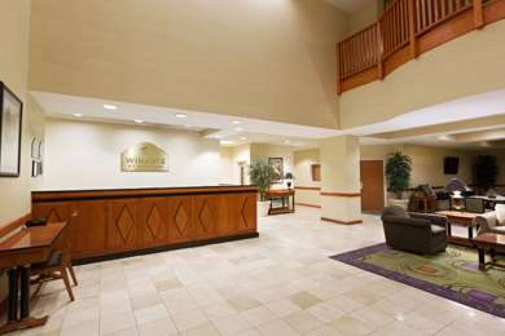 WINGATE BY WYNDHAM CHARLOTTE AIRPOR 6