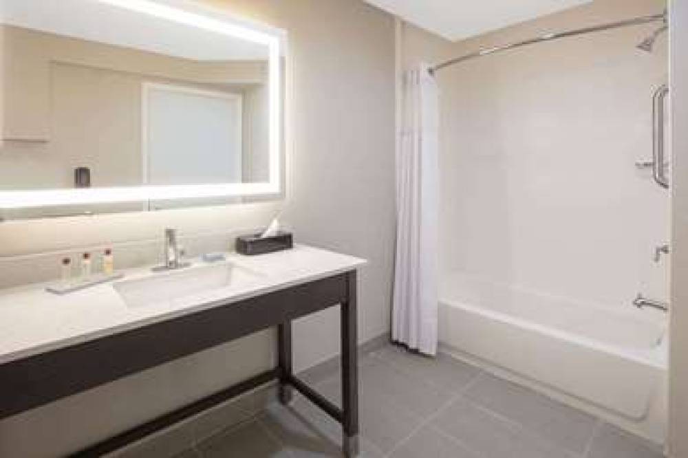 WINGATE BY WYNDHAM CORPUS CHRISTI 10