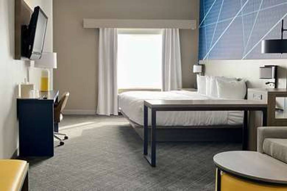 COMFORT INN AND SUITES IRVING LAS C 7